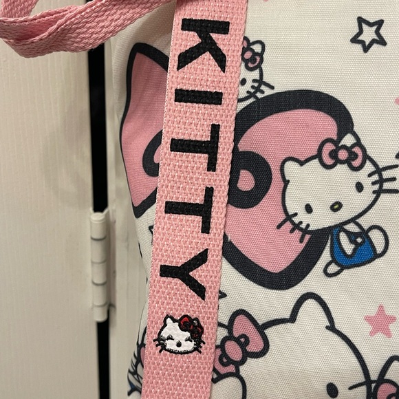 Hello Kitty Pink and White Starry Tote - Picture 2 of 3
